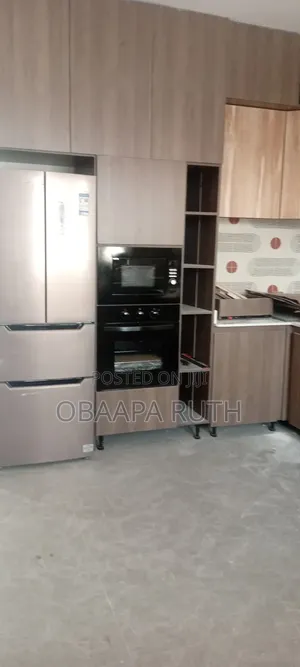 3bdrm Townhouse/Terrace in Dawhenya for sale
