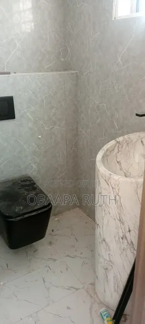 3bdrm Townhouse/Terrace in Dawhenya for sale