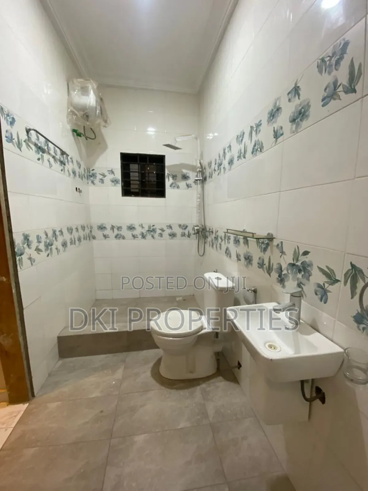 4bdrm House in Dki Properties, East Legon for sale