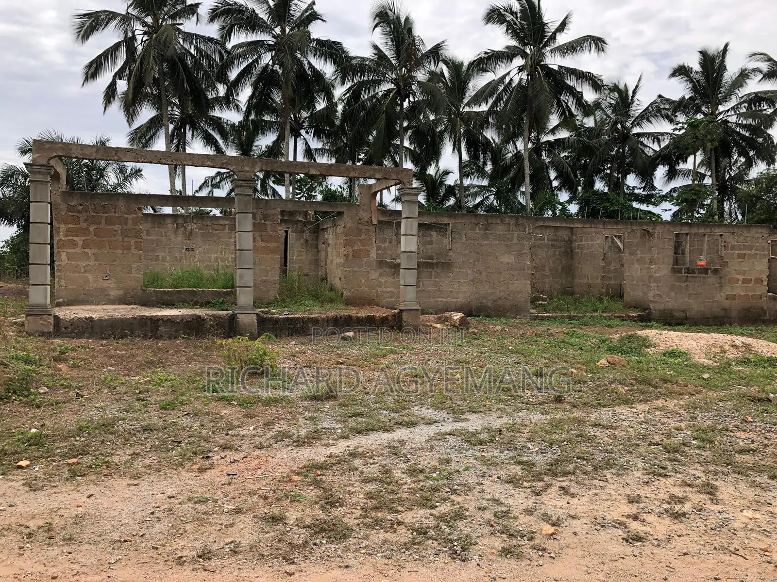 22 Bed Hotel Uncompleted
