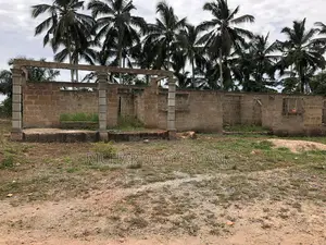22 Bed Hotel Uncompleted