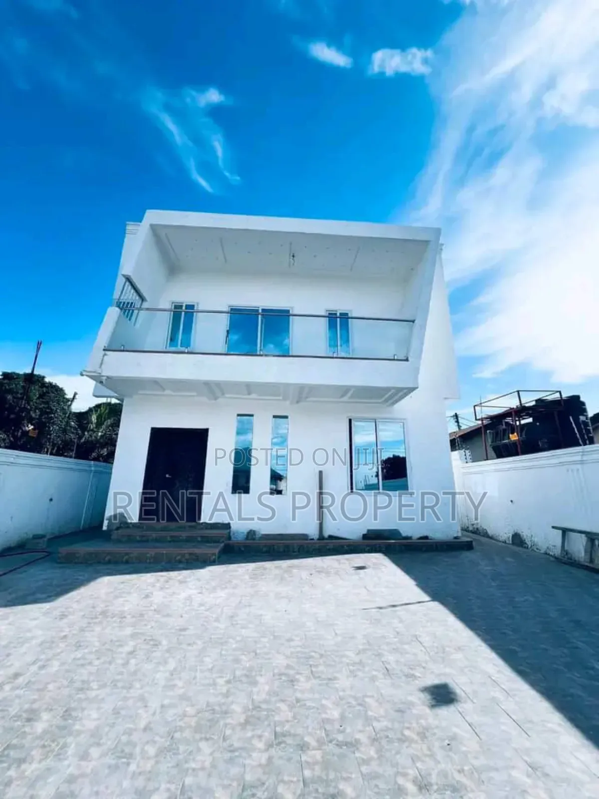 4bdrm Duplex in Ashaley Botwe for sale