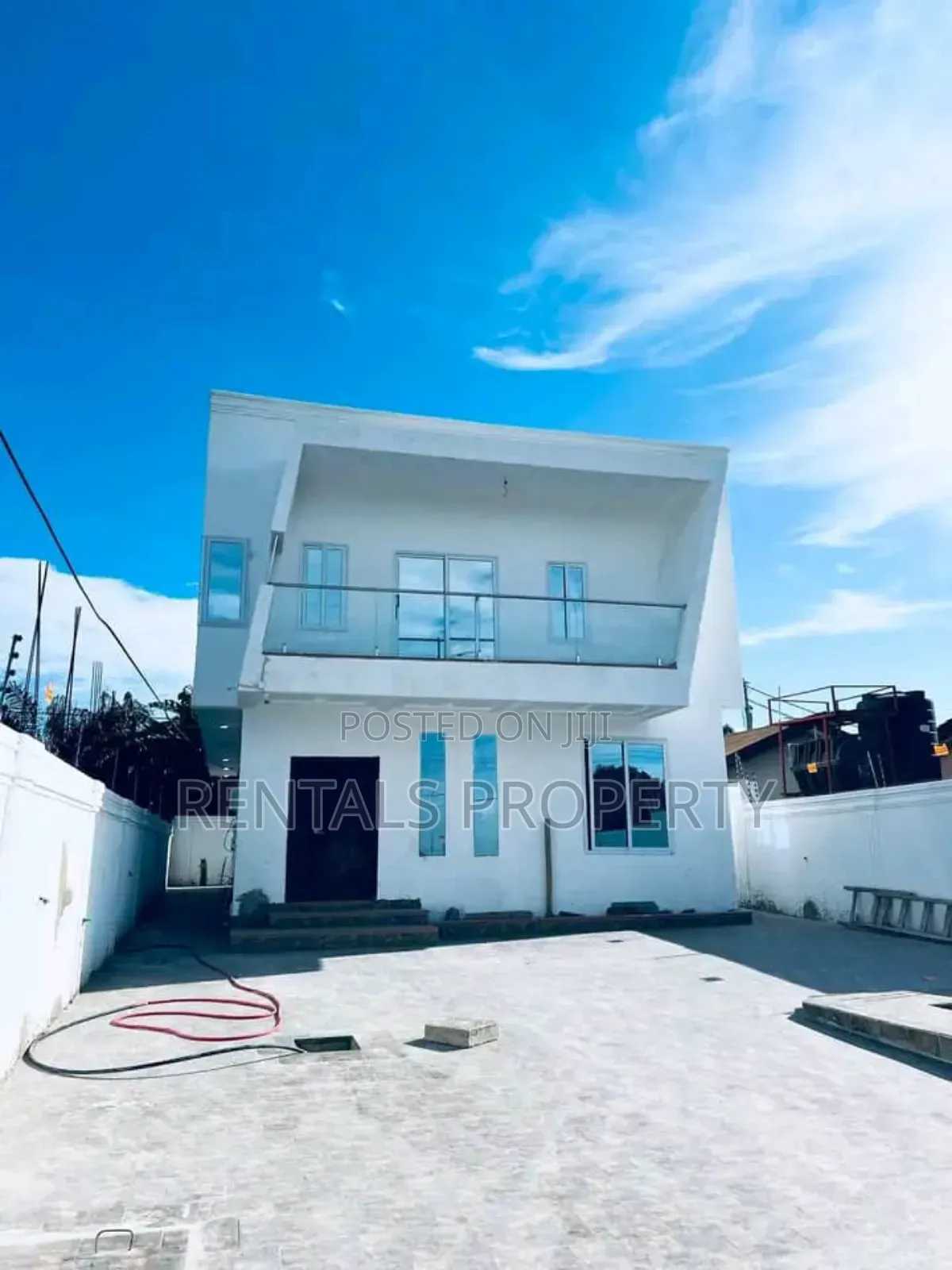 4bdrm Duplex in Ashaley Botwe for sale