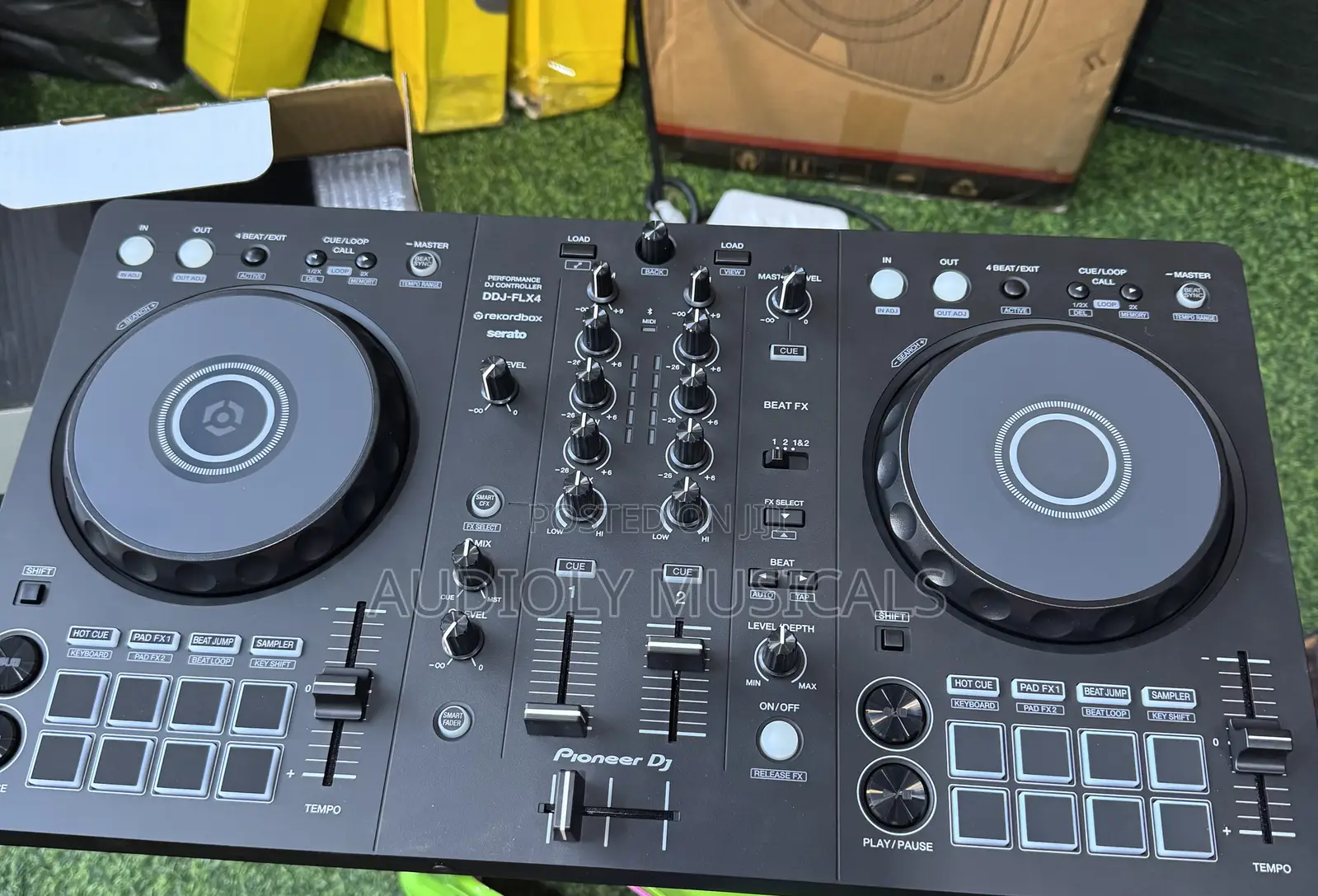 Pioneers Dj Controller/ DDJ-Flx4
