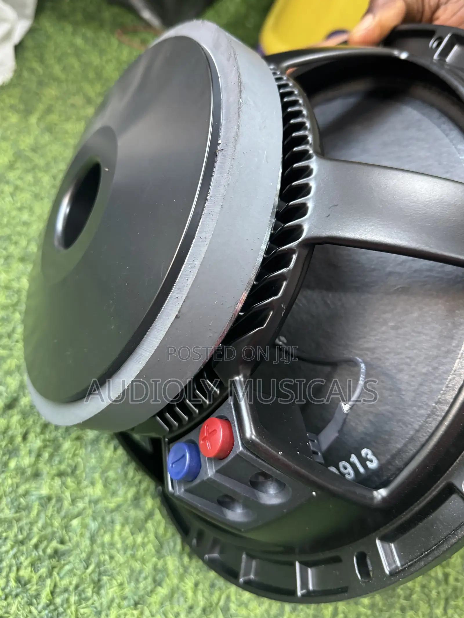 Single Magnet/ 12-Inches Speaker/Jac