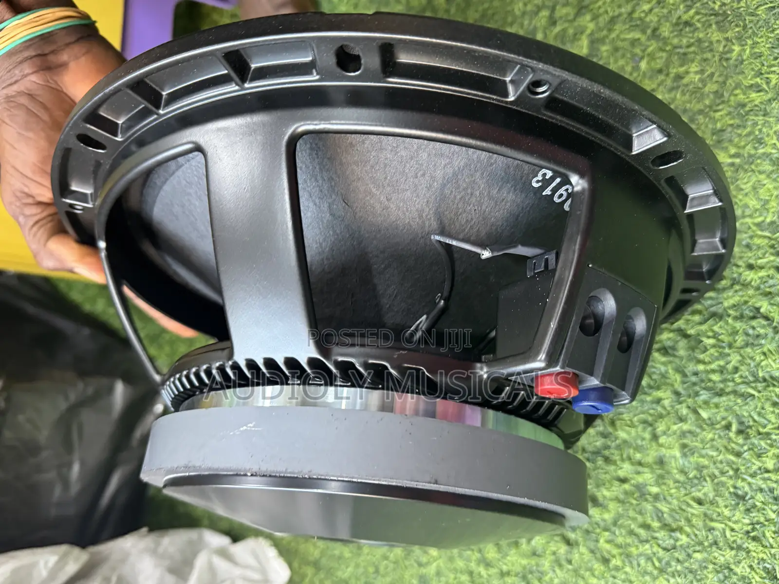 Single Magnet/ 12-Inches Speaker/Jac