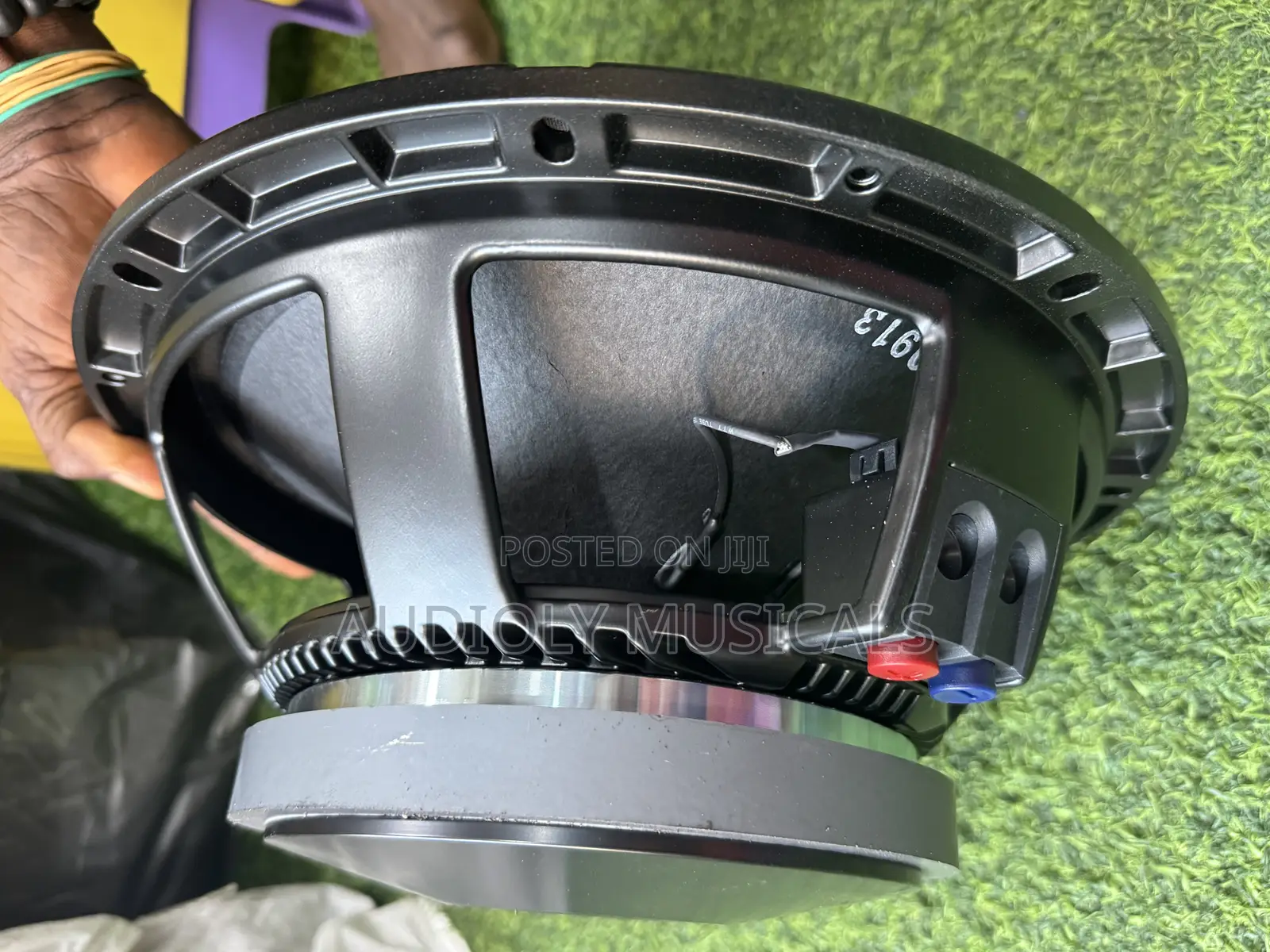 Single Magnet/ 12-Inches Speaker/Jac