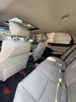 Honda Accord EX 2018 White