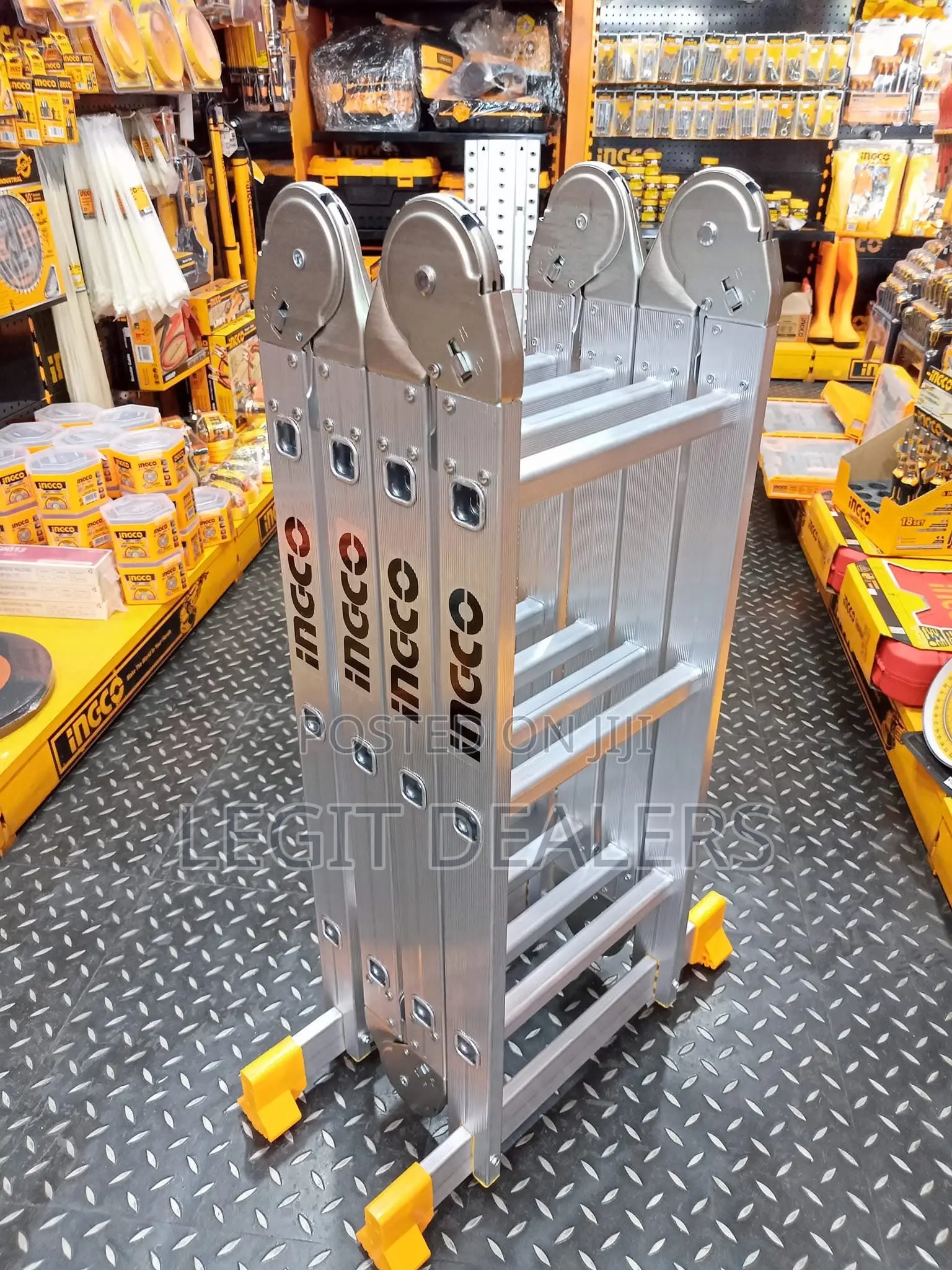Strong Foldable Multipurpose Aluminium Ladder 4x3steps 4x4