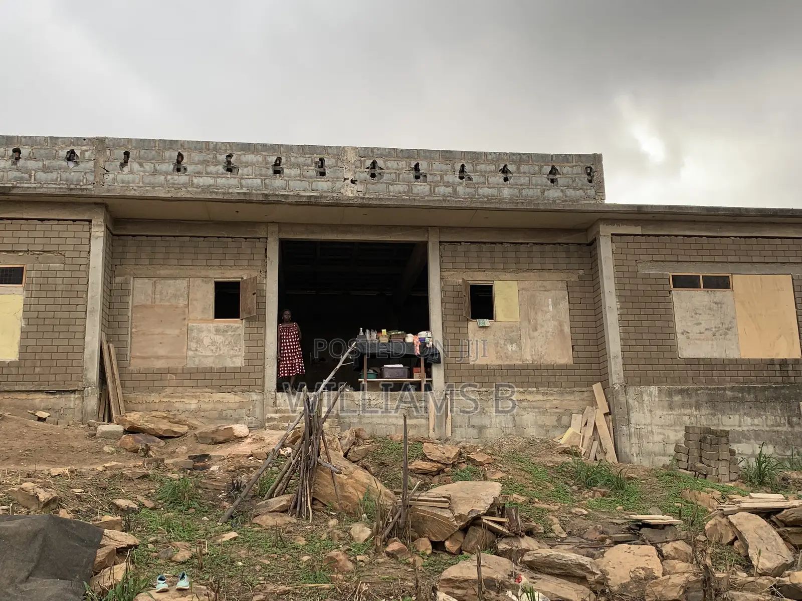 2bdrm Bungalow in Kwabenya for sale