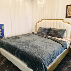 Charcoal Grey Blanket With 2 Pillow Cases for All Bed Sizes