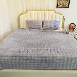 All Purpose Blanket With 2 Pillow Cases