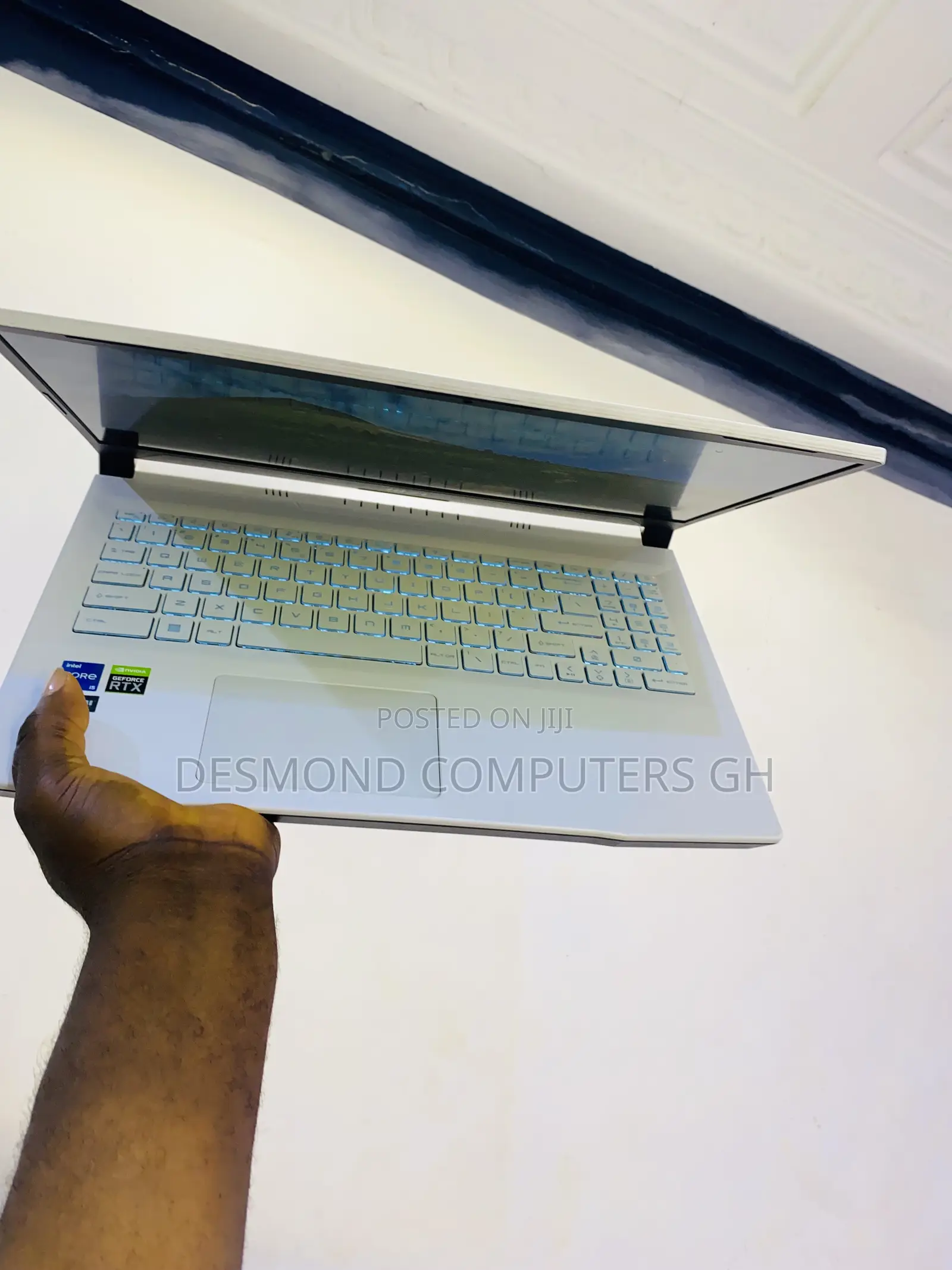 Laptop MSI MSI Sword 15 16GB Intel Core I5 SSD 512GB