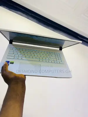 Laptop MSI MSI Sword 15 16GB Intel Core I5 SSD 512GB