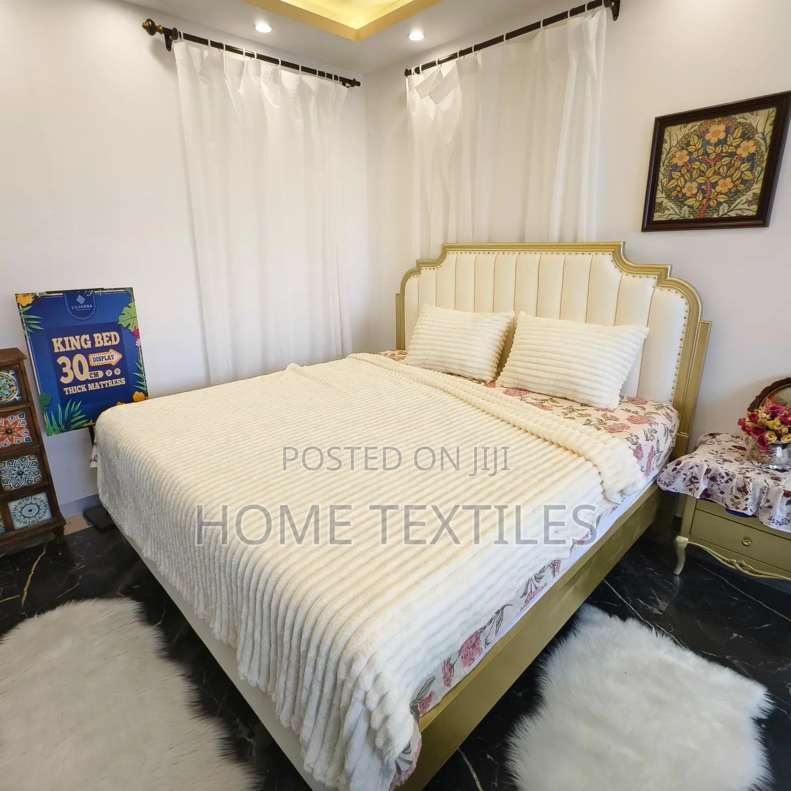 Off-White Striped Blanket With 2 Pillow Covers