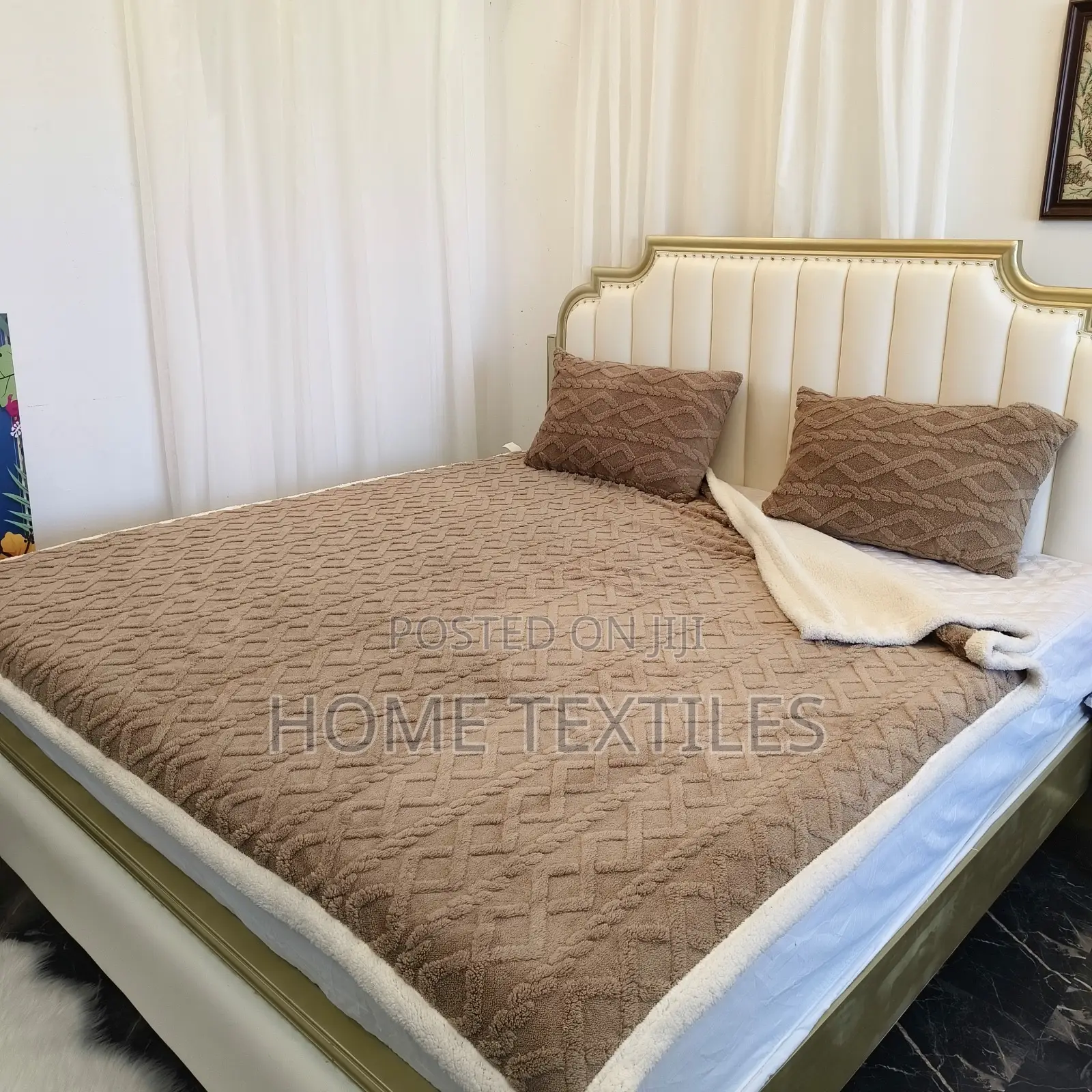 Sleep Friendly Reversible Sherpa Blanket With 2 Pillowcases