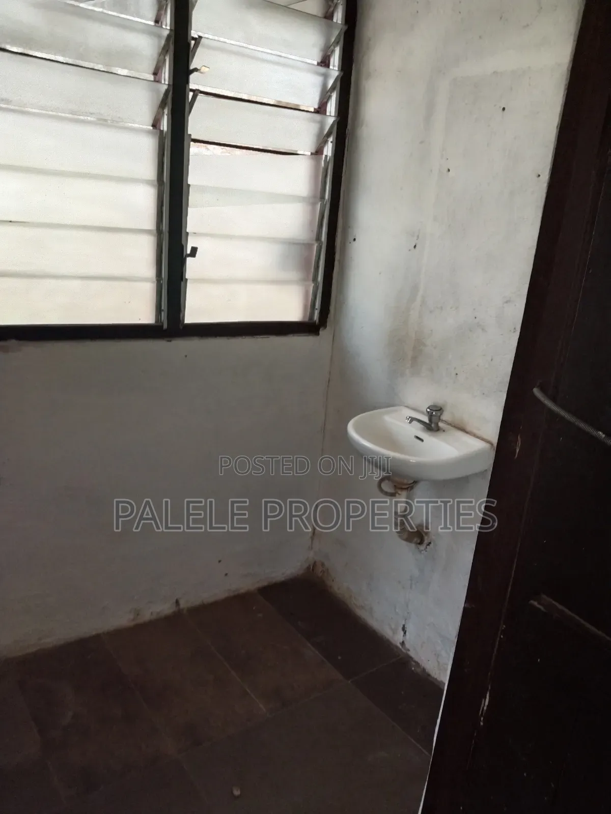 1bdrm House in Dansoman Sahara for rent