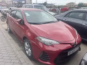 Photo - Toyota Corolla SE 4dr Sedan (1.8L 4cyl CVT) 2017 Red