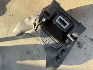 Cr-v 2024 Engine Seat.