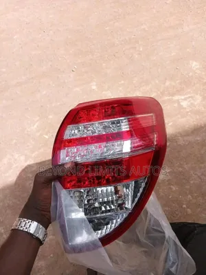 Toyota Rav4 2009,2010,2011,2012 Taillight/Rear Light
