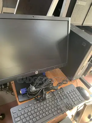 Desktop Computer HP ProDesk 400 8GB Intel Core I5 SSD 256GB