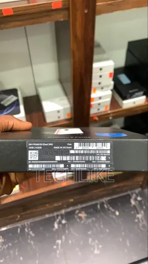 New Samsung Galaxy Fold 512 GB Black