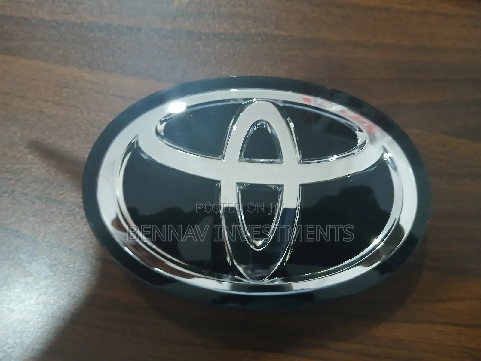Toyota Glass Crown