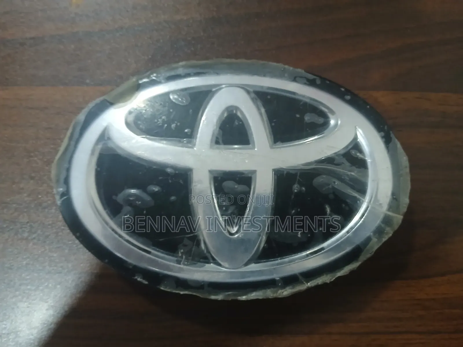 Toyota Glass Crown