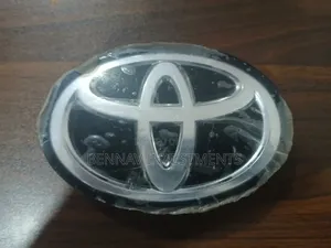 Toyota Glass Crown