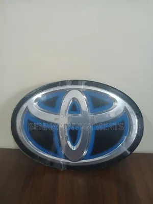 Toyota Glass Crown