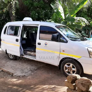 Hyundai Starex 2007 White