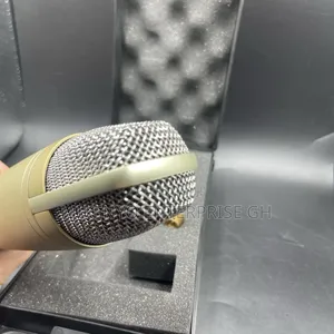 Behringer C-1 Studio Microphone Condenser