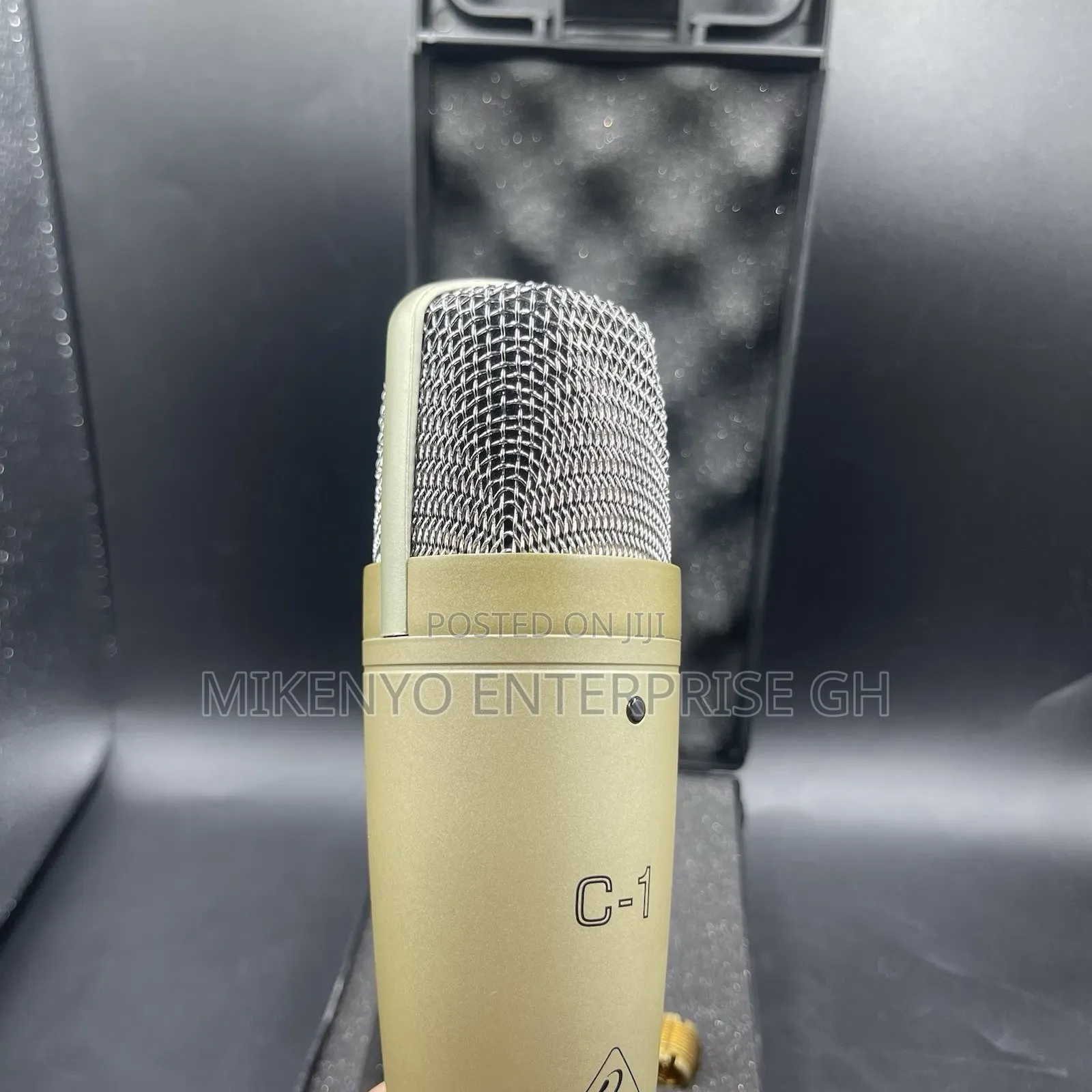 Behringer C-1 Studio Microphone Condenser