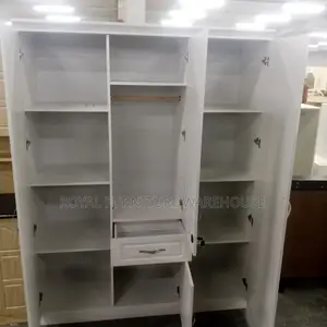 Larger Size 3 Doors Wardrobe
