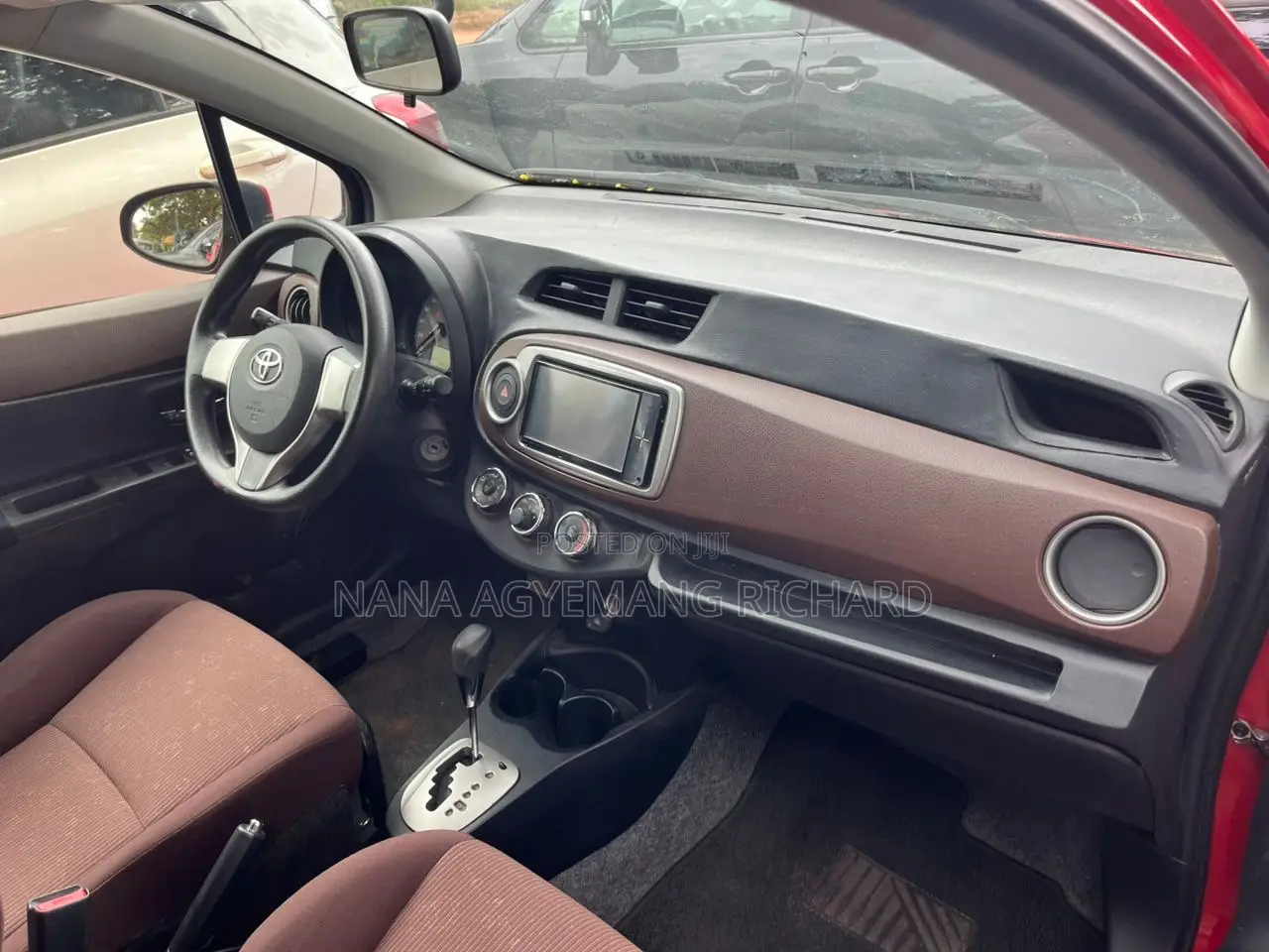 Toyota Vitz 2012 Red