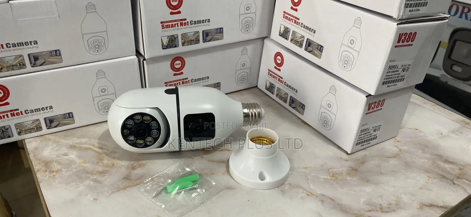 Smart Dual Lens PTZ Bulb Wi-Fi Camera