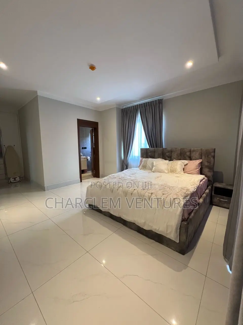 Furnished 4bdrm Townhouse / Terrace in Charclem Ventures, Dzorwulu
