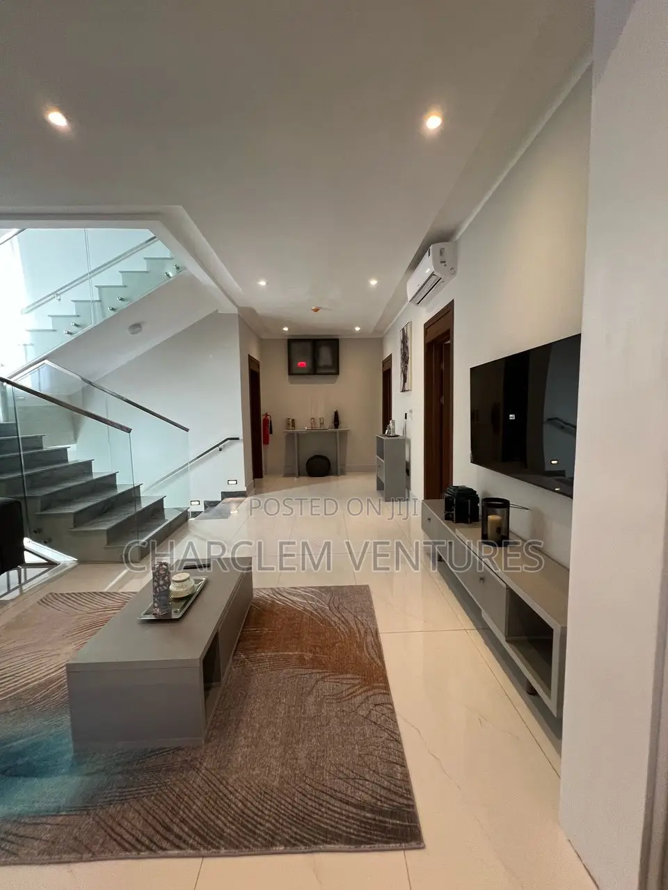 Furnished 4bdrm Townhouse / Terrace in Charclem Ventures, Dzorwulu