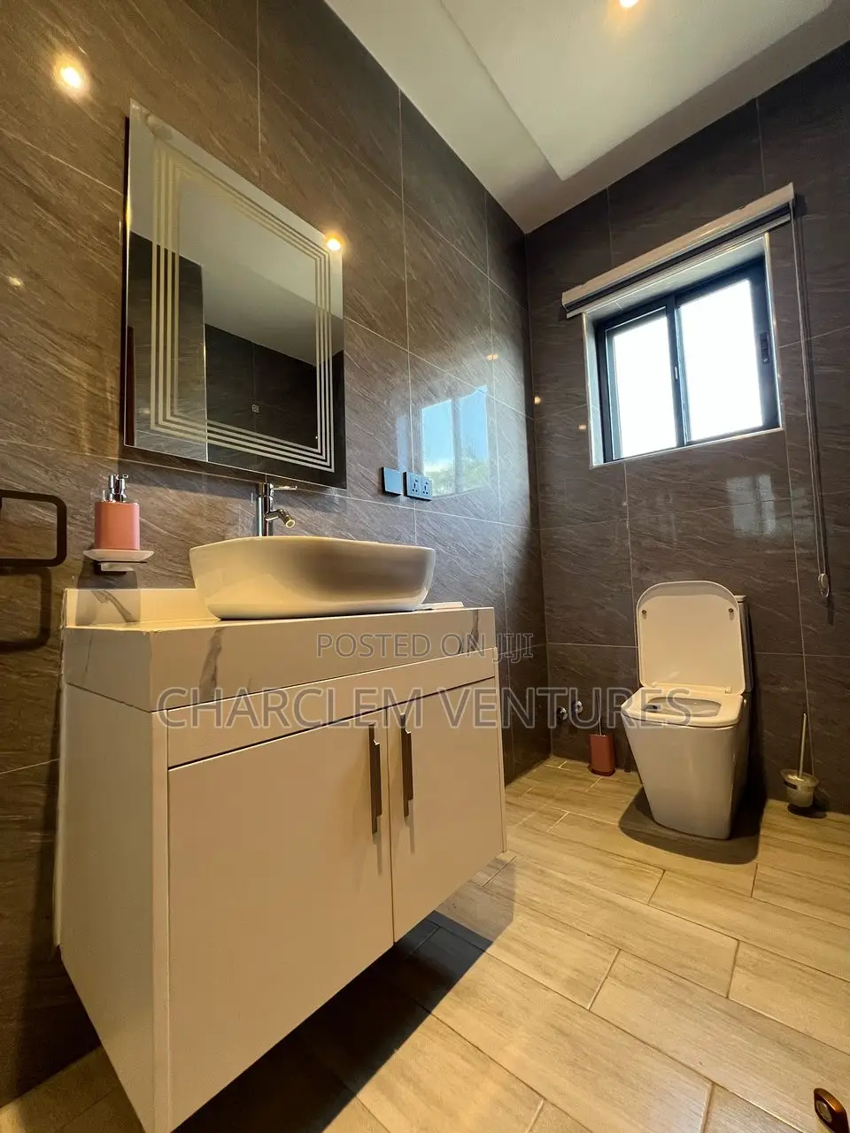 Furnished 4bdrm Townhouse / Terrace in Charclem Ventures, Dzorwulu