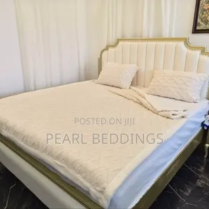 Quality Plush Comfort Sherpa Blanket And Matching Pillowcase