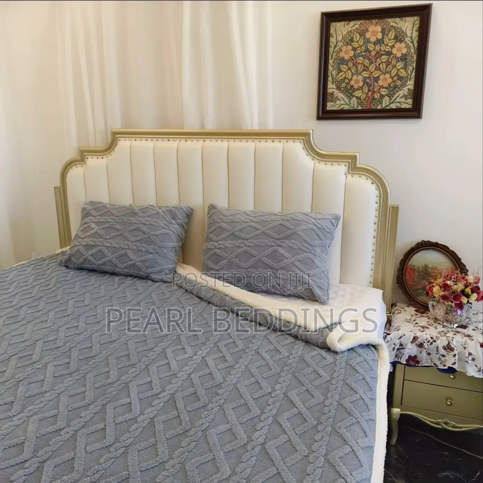 Quality Plush Comfort Sherpa Blanket And Matching Pillowcase