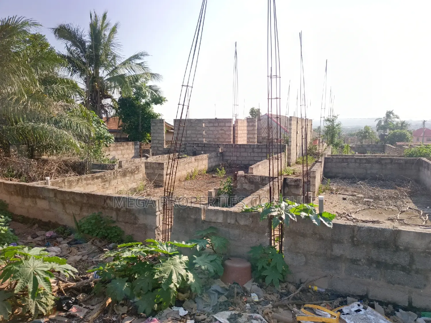 8bdrm House in Lapaz for sale