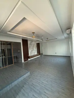 Executive 3 Bedrooms House for Sale