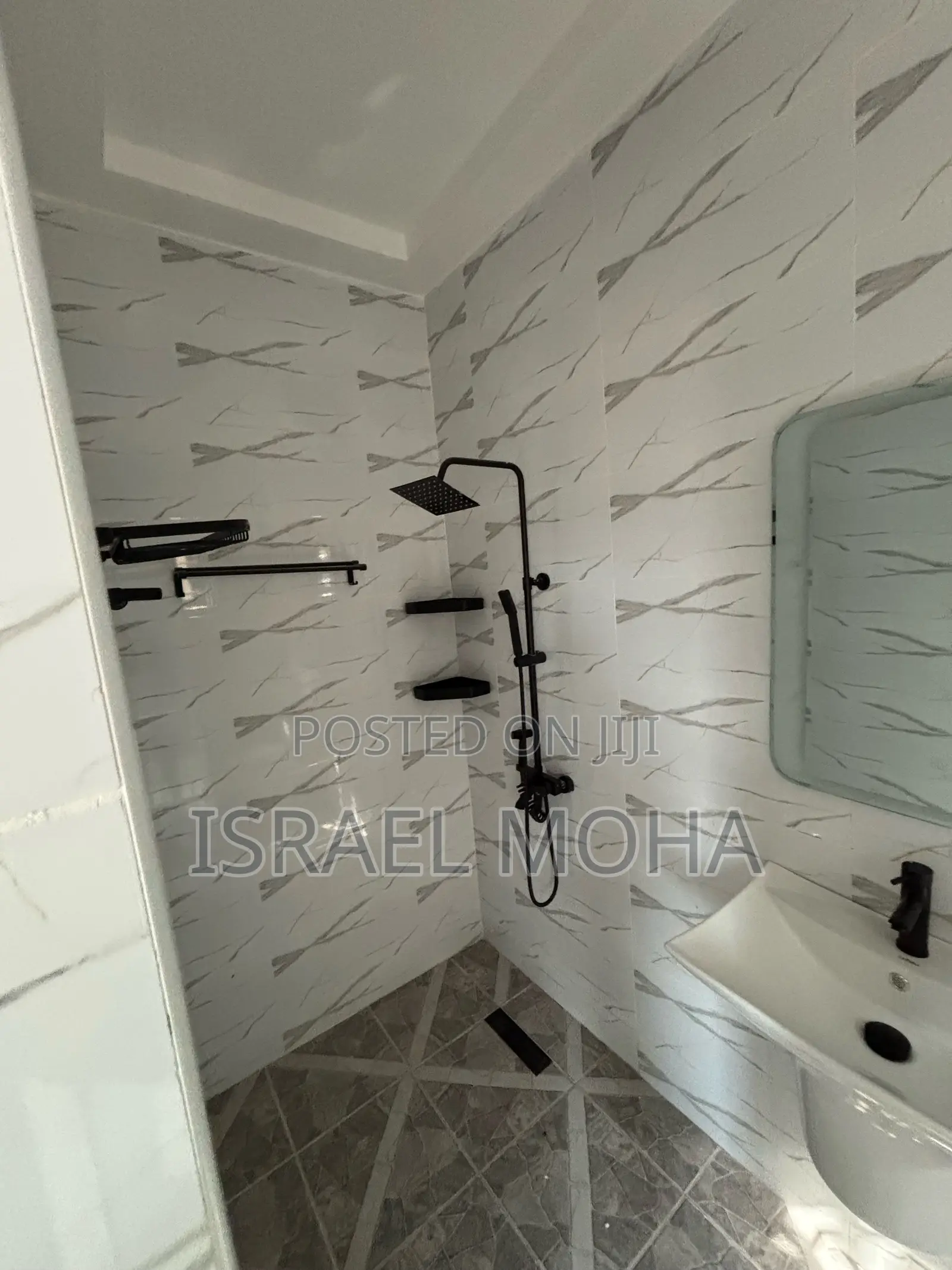 Executive 3 Bedrooms House for Sale