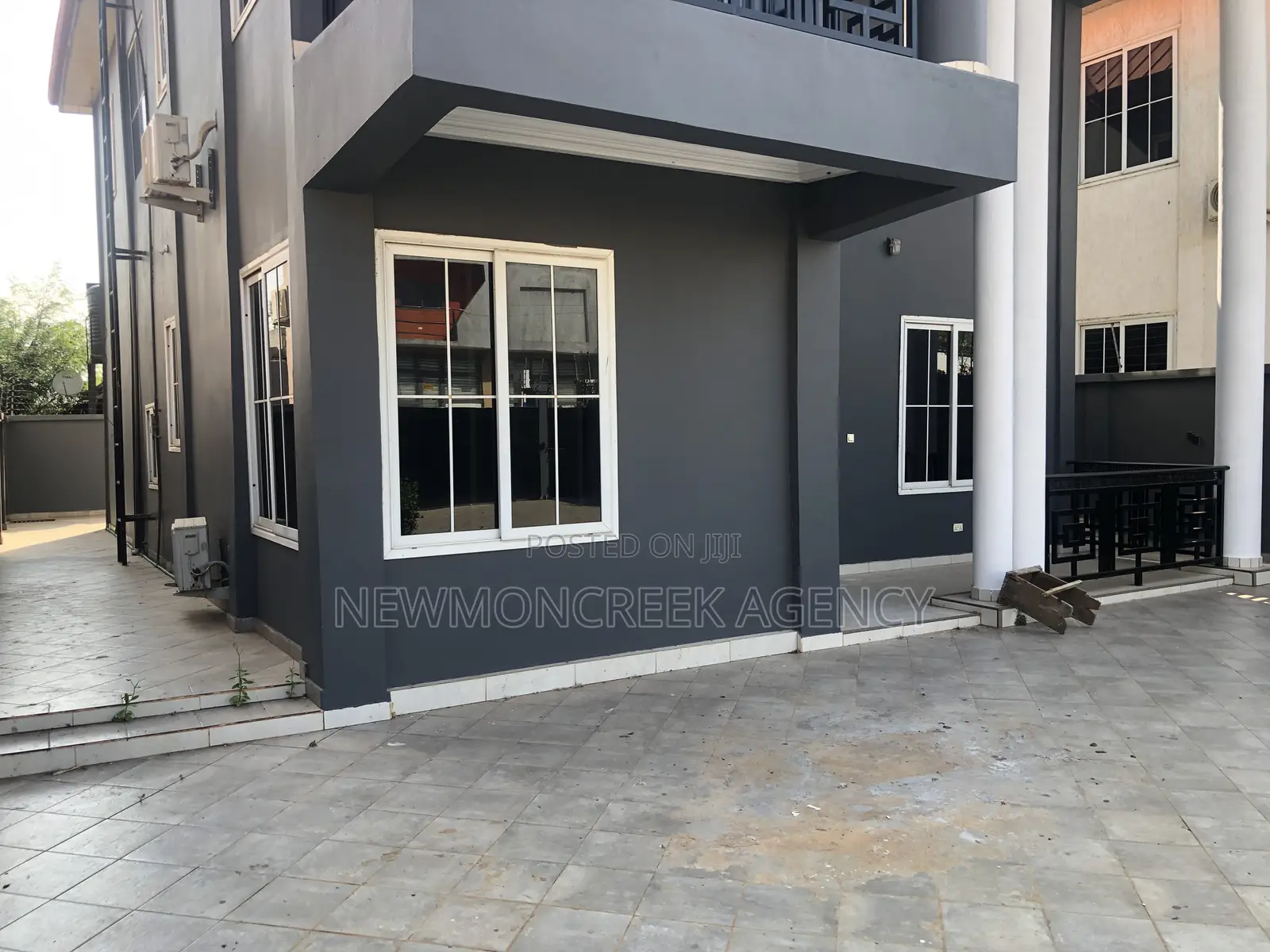 4bdrm Duplex in Lakeside Estates, Accra Metropolitan for rent