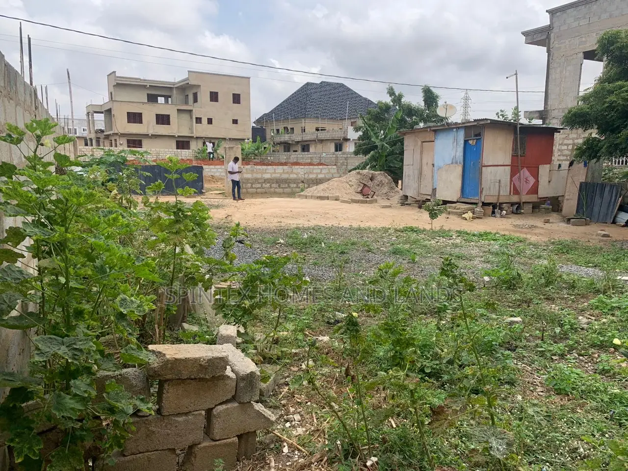Half Plot for Sale , Size 50/90