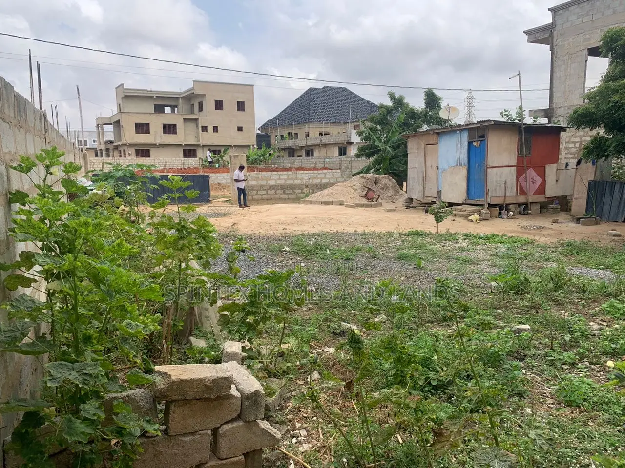 Half Plot for Sale , Size 50/90