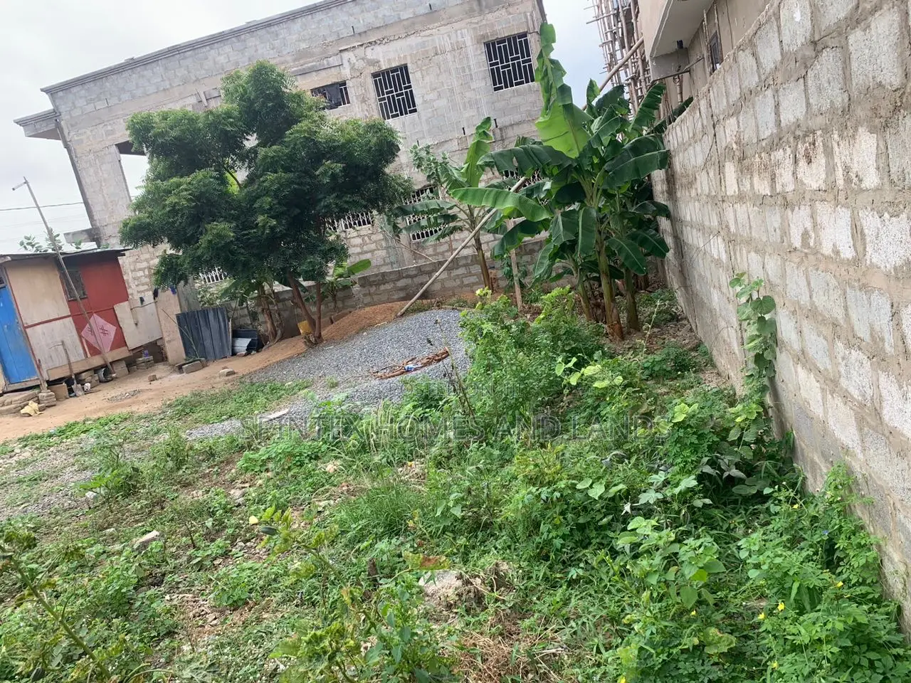 Half Plot for Sale , Size 50/90