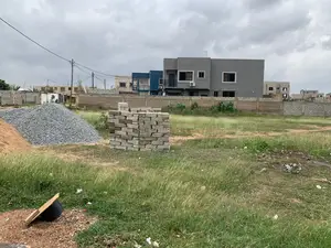 One Plot for Sale, Size 7/100