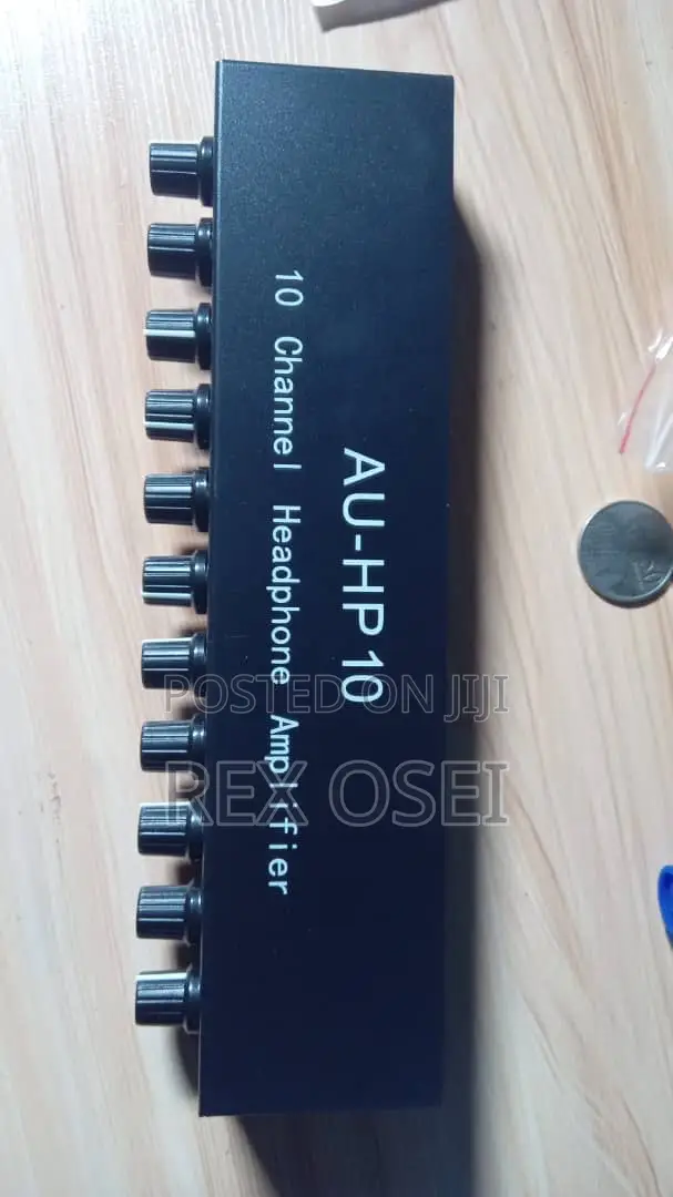 10 Channels Headphone Amplifier
